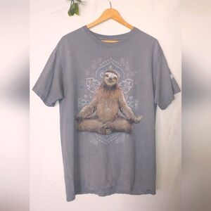 Yoga Sloth Nature Peace Graphic T-Shirt Gray Size Large Namaste Animal